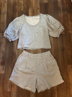 aerie Short Sleeve top and High-Waist Shorts Set gray medium Seams Right